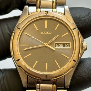 Seiko 7N43-6A09 Day-Date Two-Tone Stainless Steel Quartz 37mm Men’s Watch